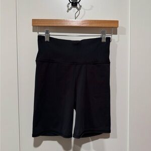 Vuori Women's Black Studio Bike Shorts